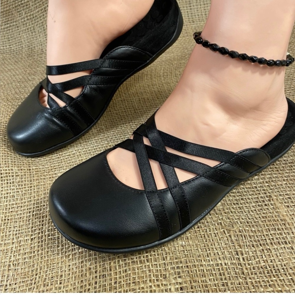Vionic Mules Slip On Claire Black Leather Suede Strappy  size 7-